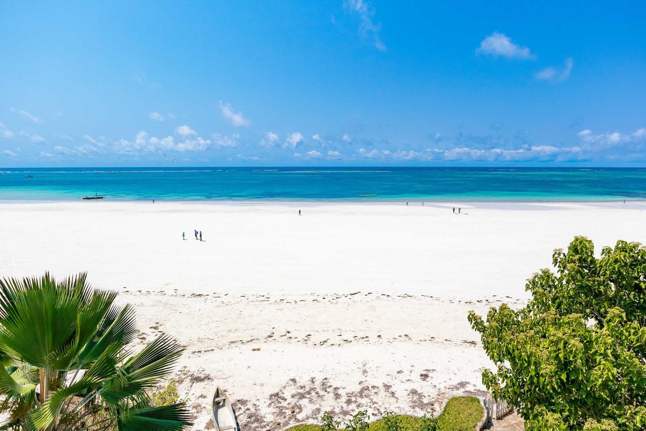 Tequila Sunrise Sky Cabana-Diani Beach Exterior photo